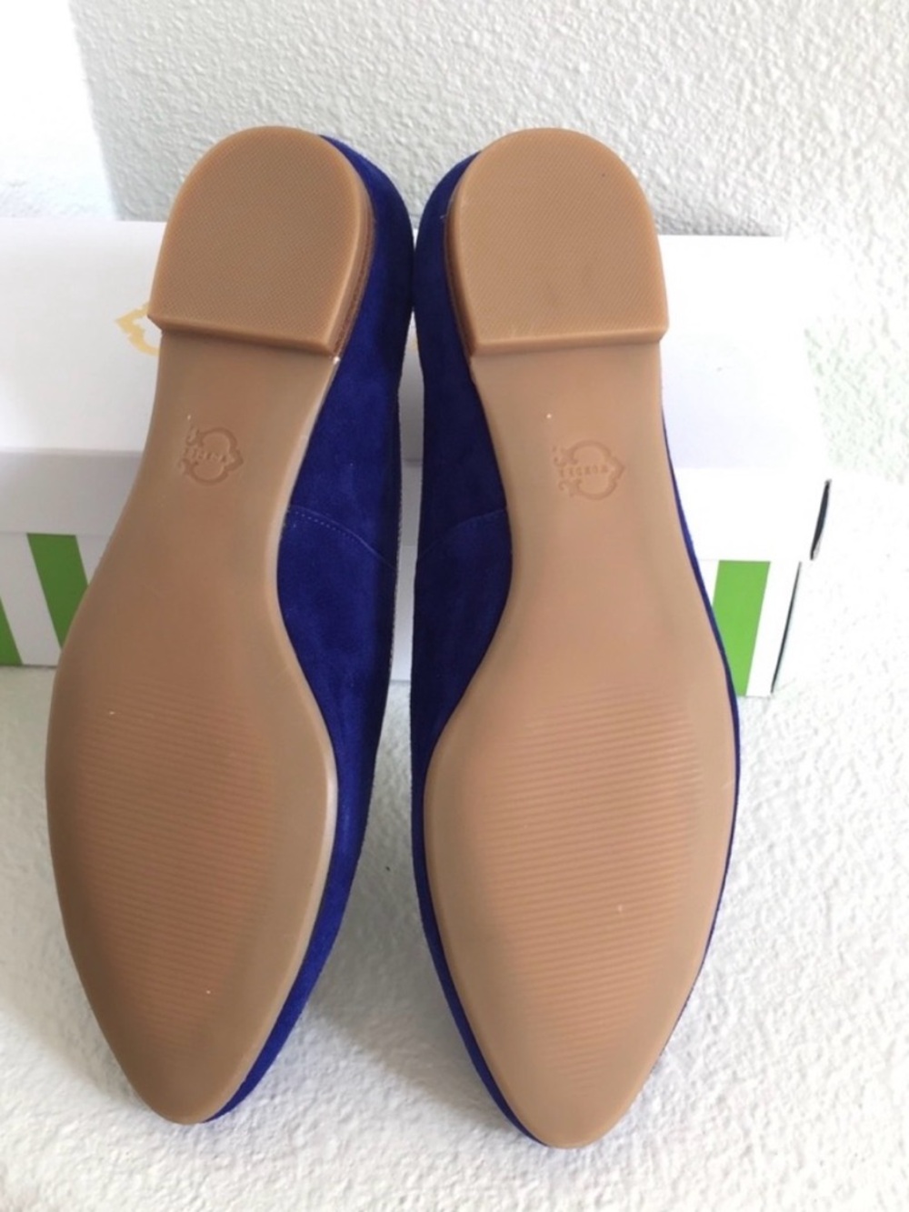 NEW C Wonder Polar Bear Holiday Flats 8 - Picture 3 of 5